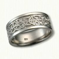 'Triangle Hugs & Kisses'  Wedding Band